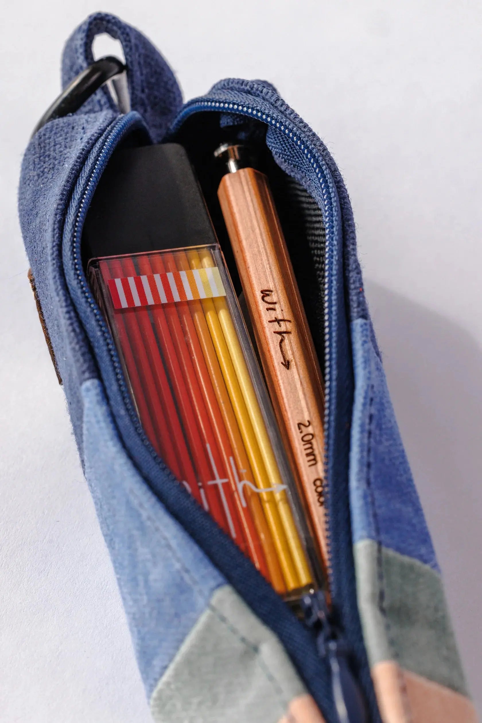 36 Colored Pencil Set With Official